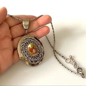 Pendant Locket Silver Tone and Silver Tone Chain 18” + 2”